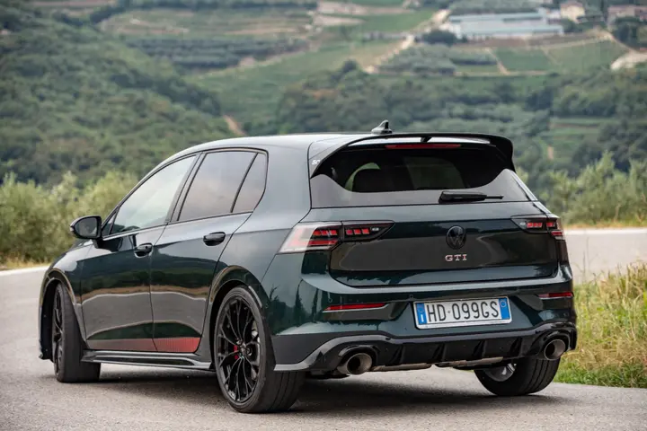 VW Golf gti 50 dinamiche 12
