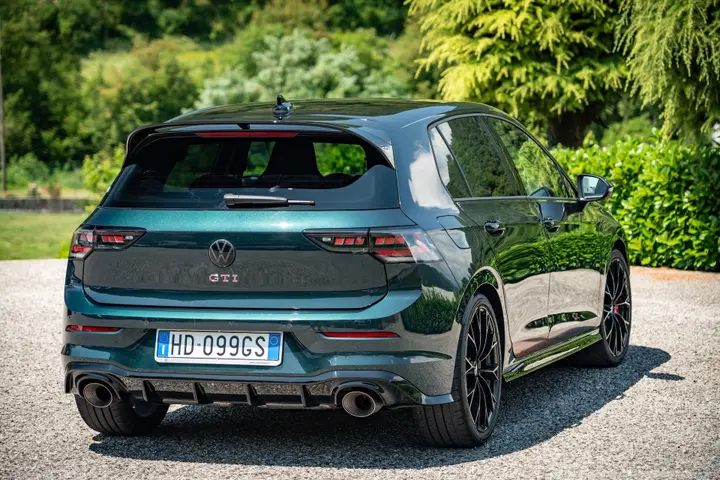 VW Golf gti 50 esterni 16