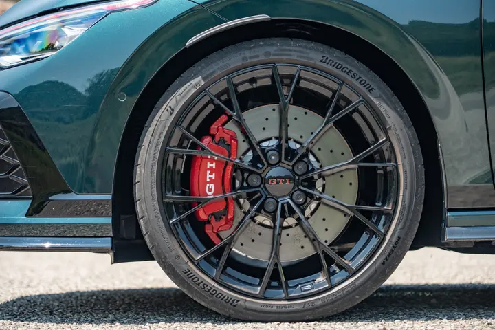 VW Golf gti 50 esterni 7
