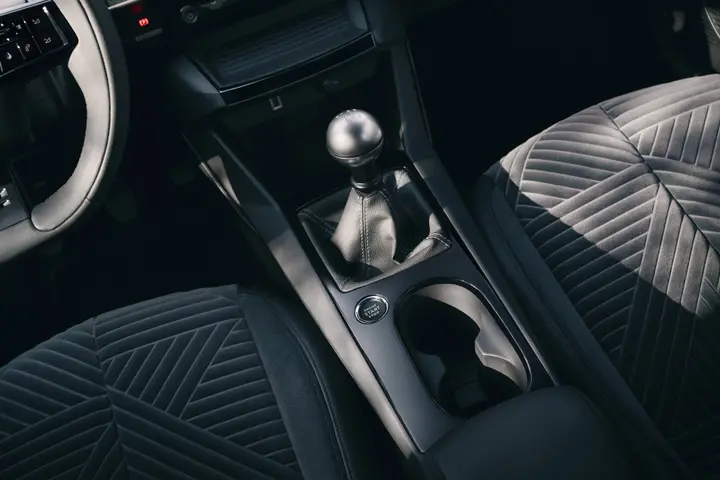ypsilon turbo 100 dettaglio cambio manuale