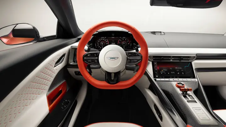 Aston_Martin_Valen_11
