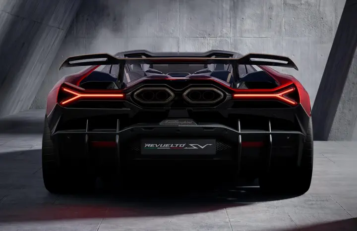 Lamborghini Revuelto SV 2026 3