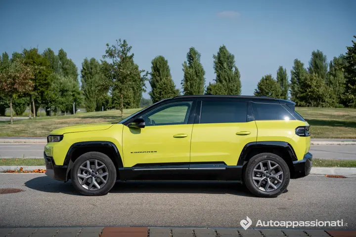 Jeep Compass 1.2 benzina laterale