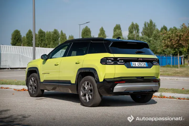 Jeep Compass 1.2 benzina posteriore