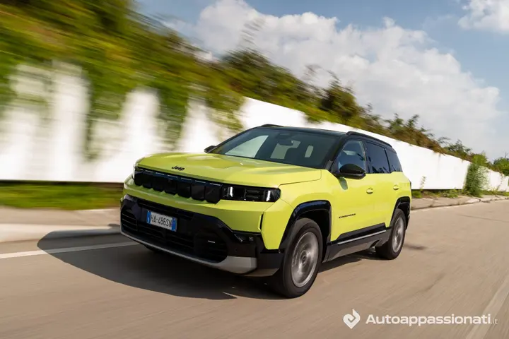 Jeep Compass 1.2 benzina dinamica anteriore