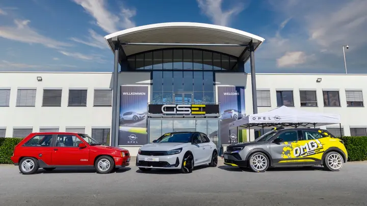 Opel Corsa GSe 2026 con Corsa A e Mokka GSe Rally