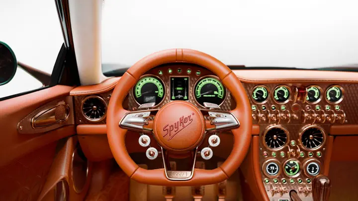 Interni Spyker Preliator