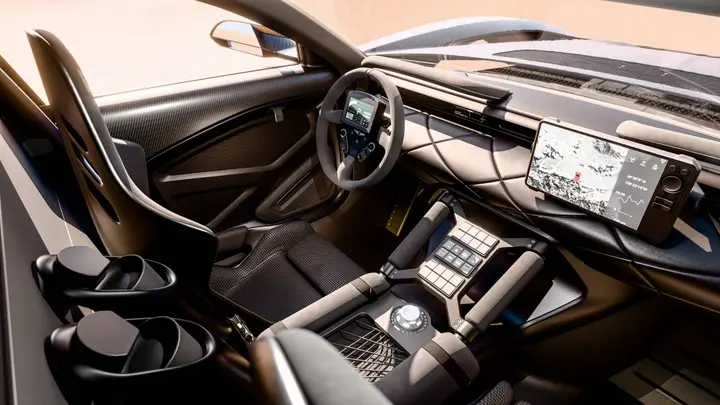 X Skorpio Concept interior