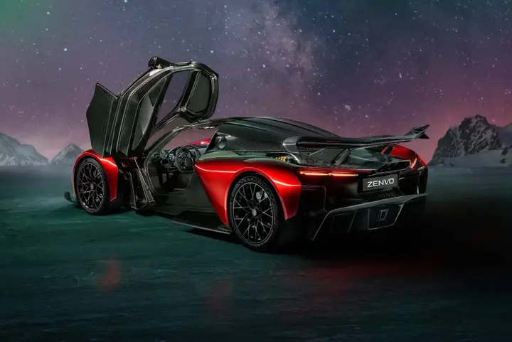 Zenvo-Aurora-1