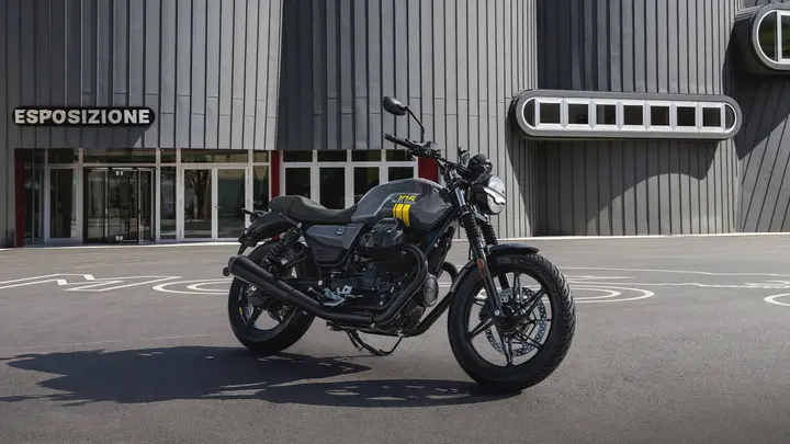 moto-guzzi-v7-105th-anniversary