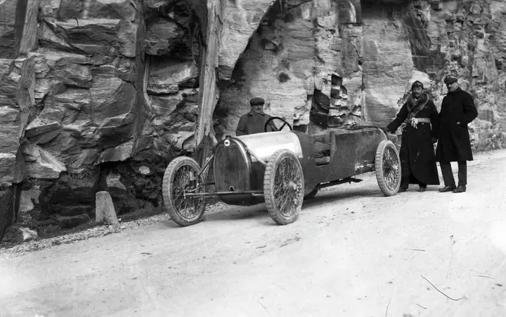 1.Lancia Lambda prototipo da test