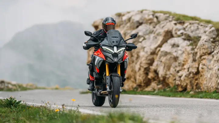 my27_multistrada_v4_pikes_peak dinamica
