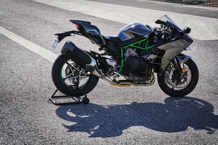 Ninja H2 laterale