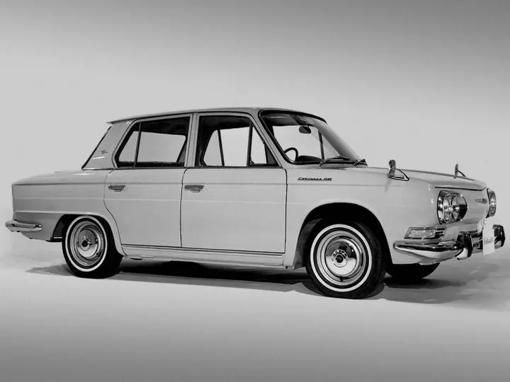 5.Hino Contessa 1300