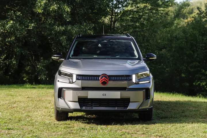 Citroen C3 Outdoor 2026 frontale
