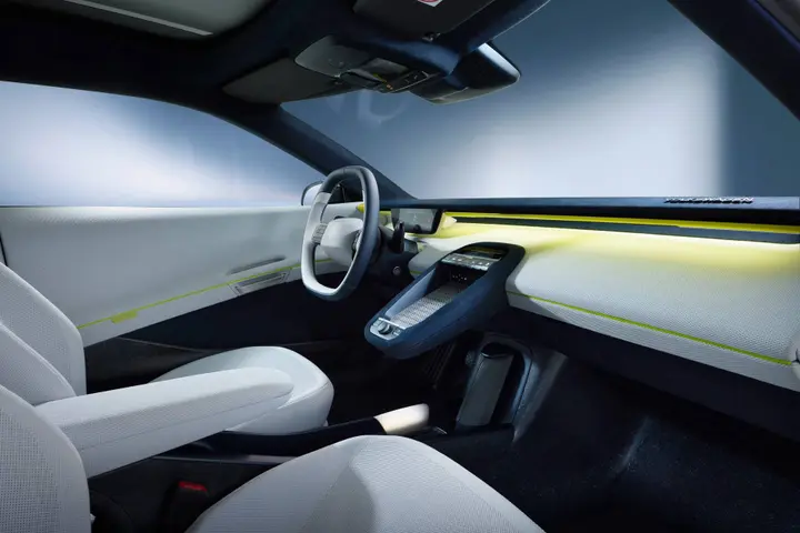 l'abitacolo della volkswagen mission efficiency