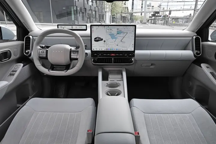 hyundai-ioniq-3 interni