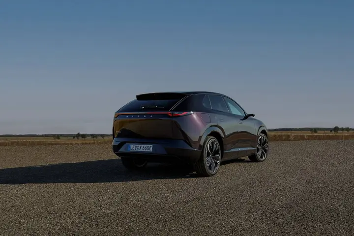 Mazda CX-6E