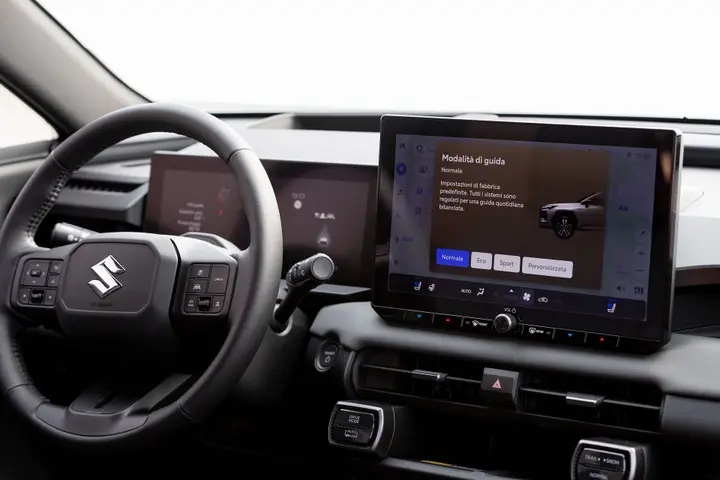 Suzuki Across 2026 infotainment