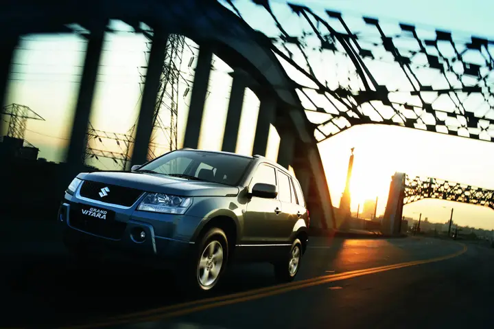 Nell'immagine si vede la terza generazione di Suzuki Vitara