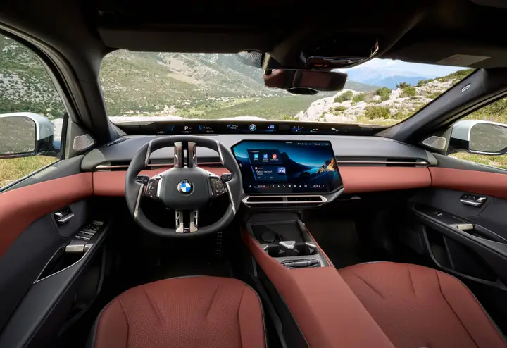 Nuova BMW Serie 3 2027 interni