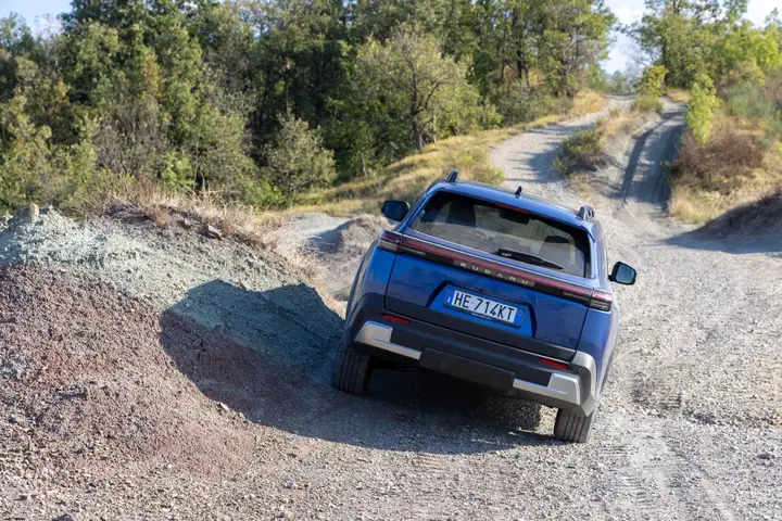 Subaru E-Outback 2026 guida offroad