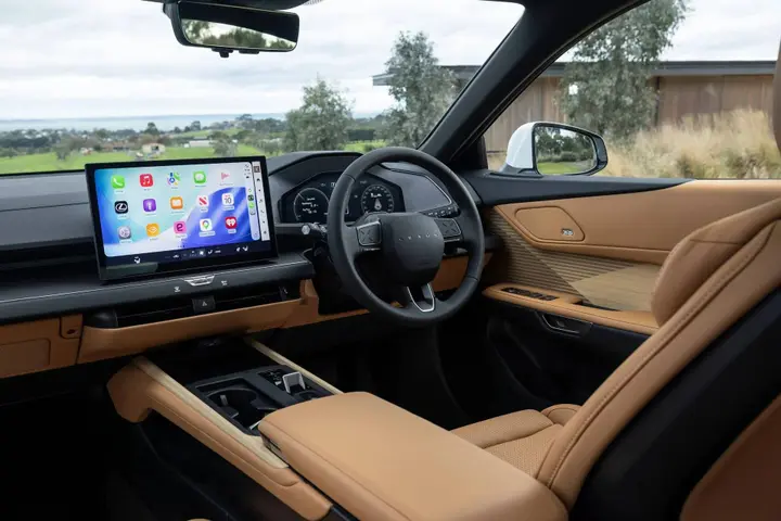 2026-lexus-es500e-15