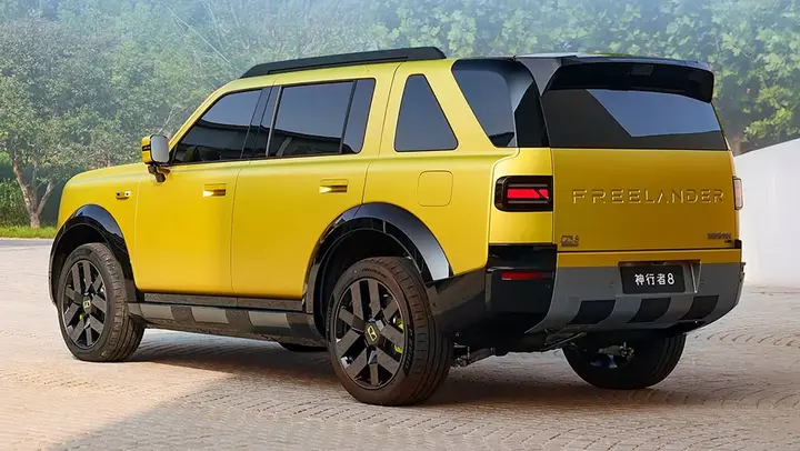New Freelander 8 - rear 3_4_mpu2ho