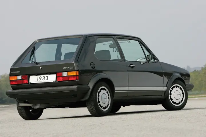 Volkswagen Media Golf Pirelli 2