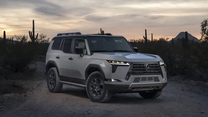 2027_Lexus_GX_Overtrail_Incognito_17-2048x1153