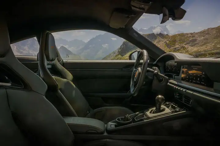 Porsche-911-GT3-Bergsport-5