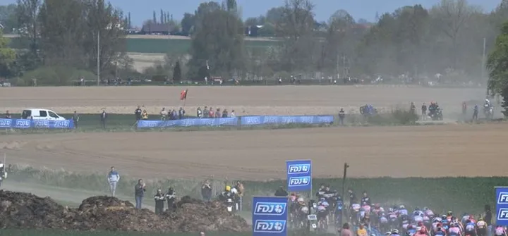 Pelotón de la París-Roubaix.&nbsp;@Sirotti