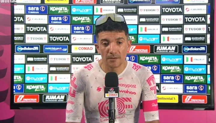 Richard Carapaz es 4º del Giro de Italia 2025 tras 15 etapas