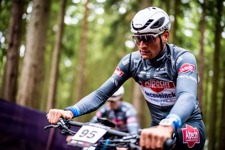 Mathieu van der Poel se lesionó en su última carrera de MTB
