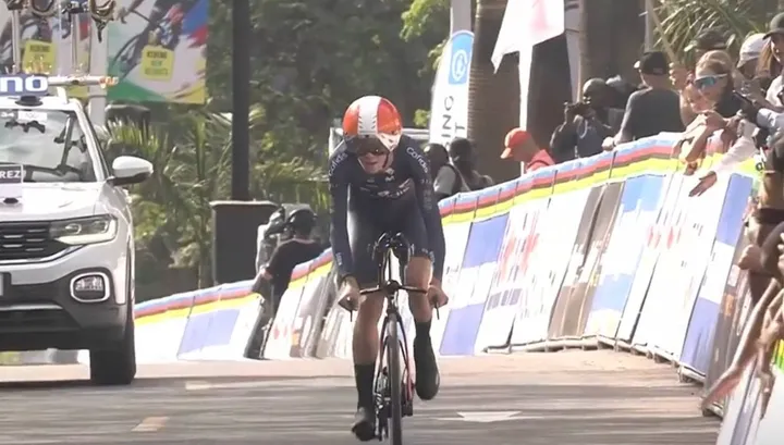 Benjamín Noval, representando a la selección española de ciclismo