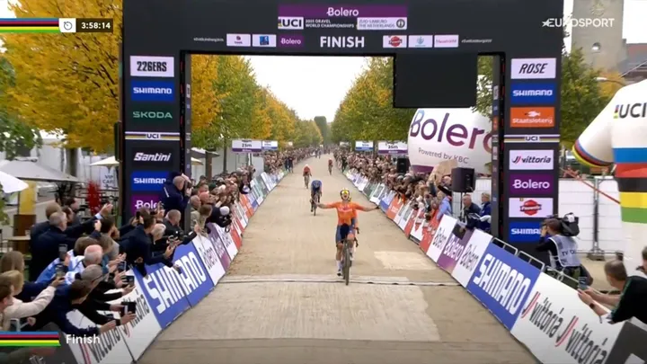 Lorena Wiebes fue la ganadora del Mundial de Gravel