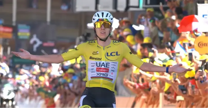 Tadej Pogacar gana en Alpe d'Huez
