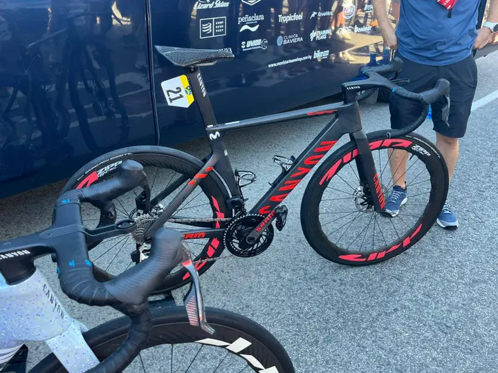enric mas bicicleta vuelta a españa