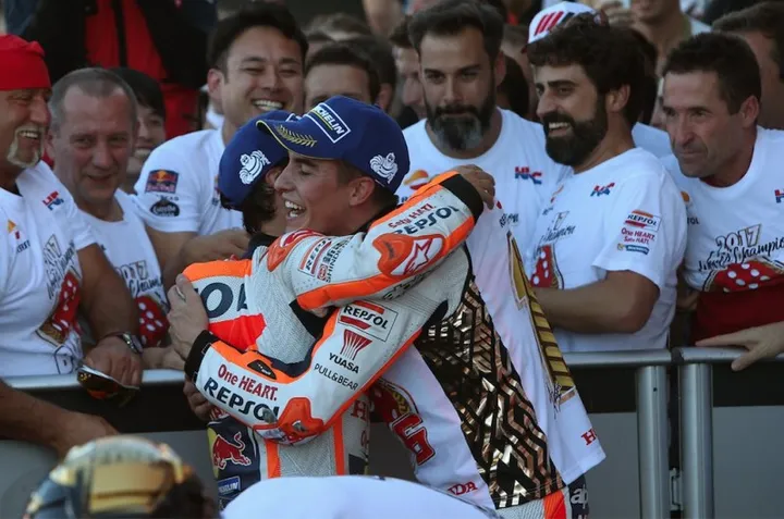 Max Biaggi delude in Superpole a Valencia