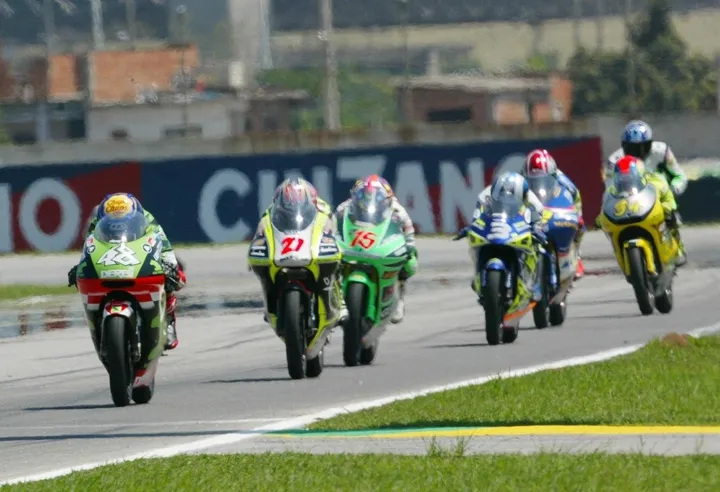 2003 rio lorenzo gana su primer gp foto motogp
