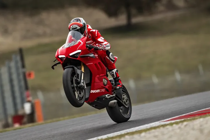 Superbike Panigale V4R