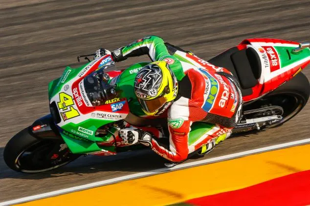 Stefano Manzi in pole provvisoria tra le Moto3