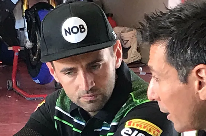 De Angelis davanti a Melandri