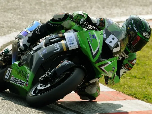Il problema allo pneumatico posteriore occorso a Carmelo Morales