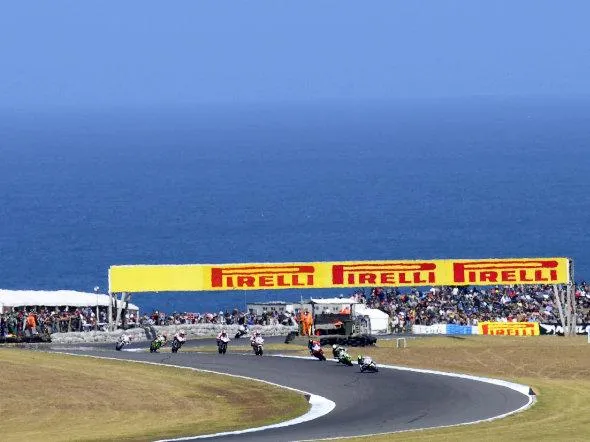 La partenza dell'All Japan Superbike a Suzuka