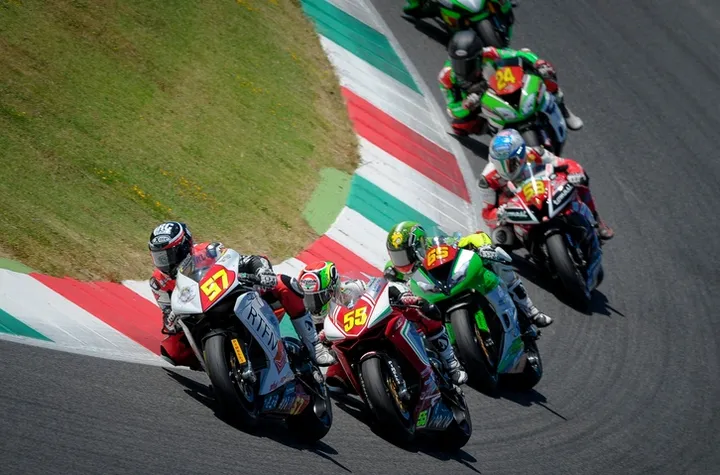 Roger Hayden completa il podio