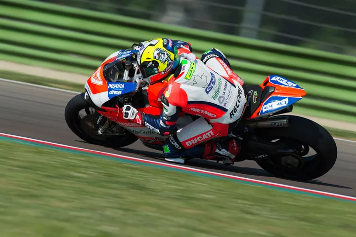 VALENCIA, SPAIN - NOVEMBER 15: Xavier Simeon of Belgium and Reale Avintia Racing rounds the bend during the MotoGP Tests In Valencia day 2 at Comunitat Valenciana Ricardo Tormo Circuit on November 15, 2017 in Valencia, Spain. (Photo by Mirco Lazzari gp/Getty Images)