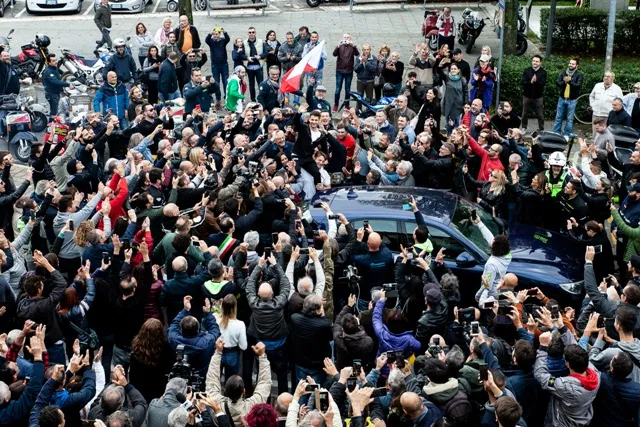 dalla porta arrivo