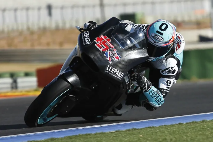 Niccol&ograve; Antonelli con i colori Red Bull KTM Ajo