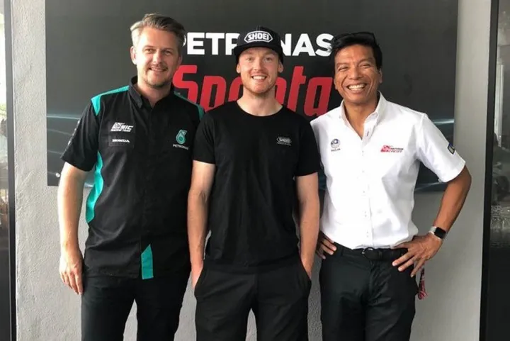 Tom Sykes premiazione superpole